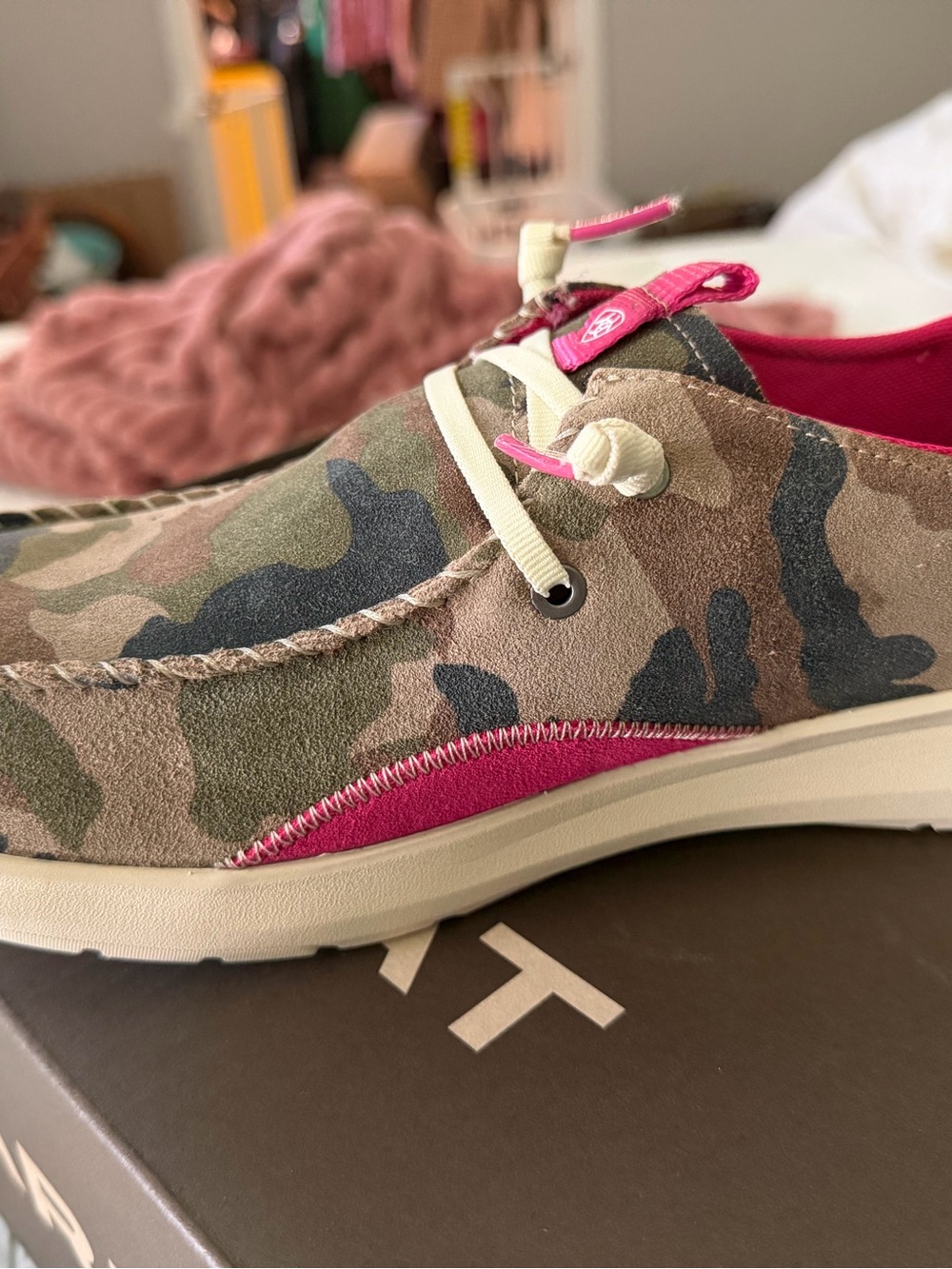 Ariat Brand New in the Box Women's Camo Suede Hilo Studs. Amazing steal!